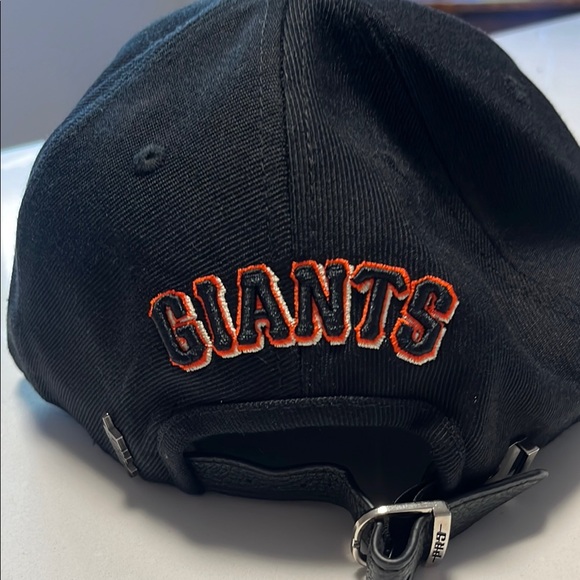 San Francisco Giants Hat with Leather Accents - Picture 2 of 6